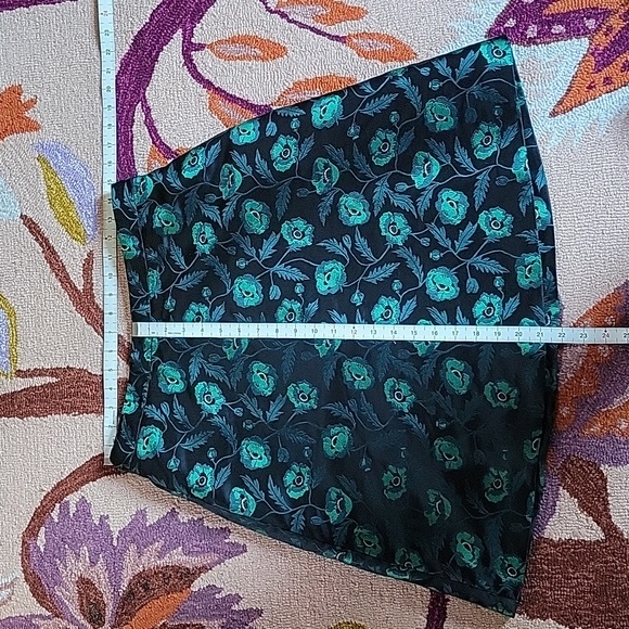 Embroidered Floral Skirt - Picture 7 of 12